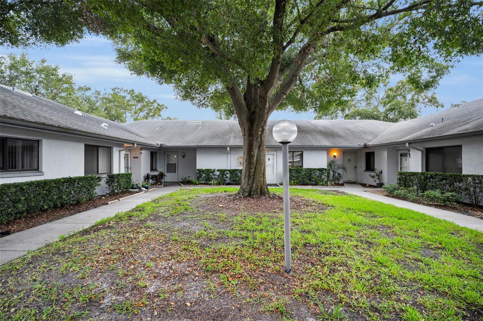Image 49 of 82 For 2721 Countryside Boulevard 105