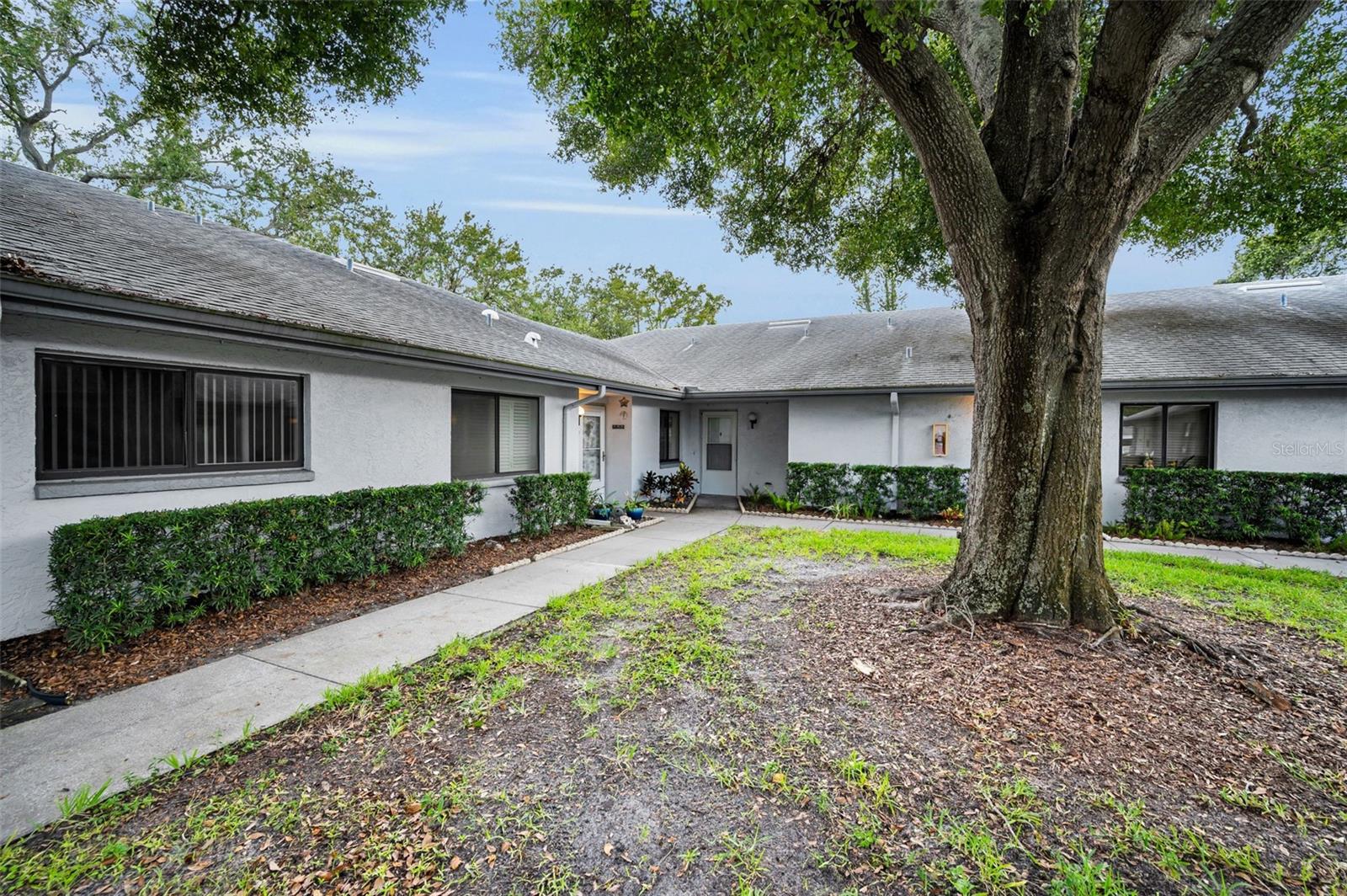 Image 50 of 82 For 2721 Countryside Boulevard 105