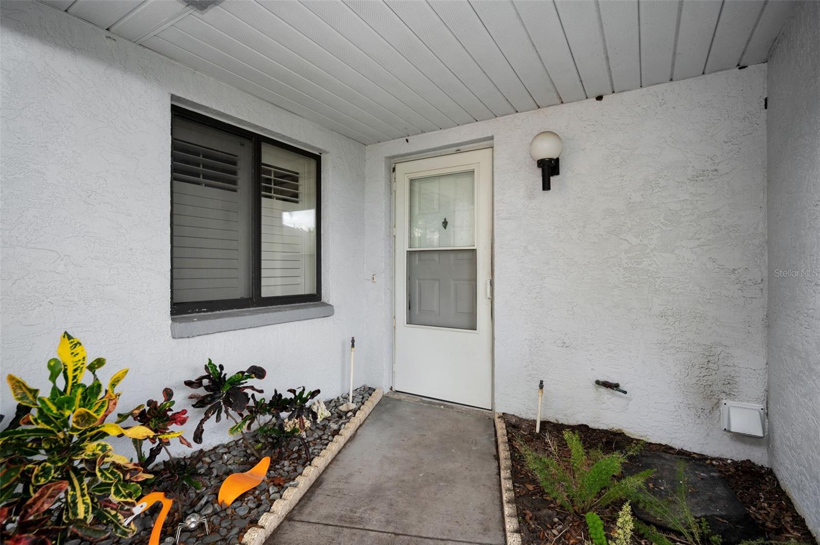 Image 6 of 82 For 2721 Countryside Boulevard 105