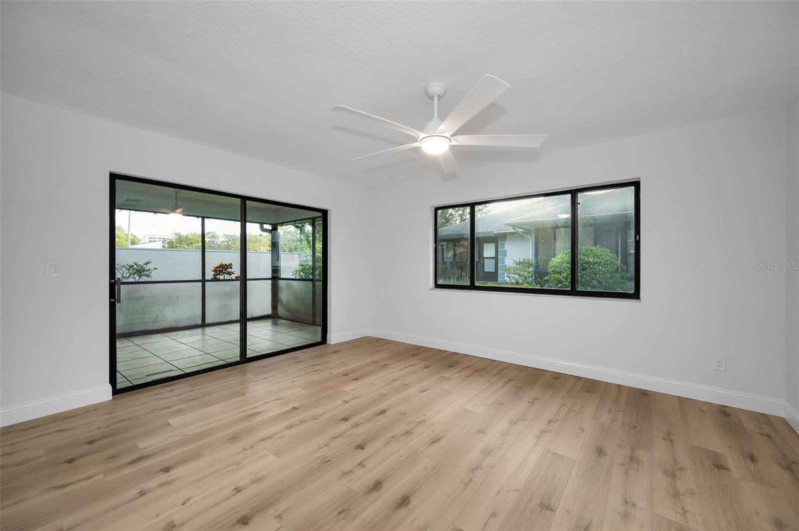 Image 8 of 82 For 2721 Countryside Boulevard 105