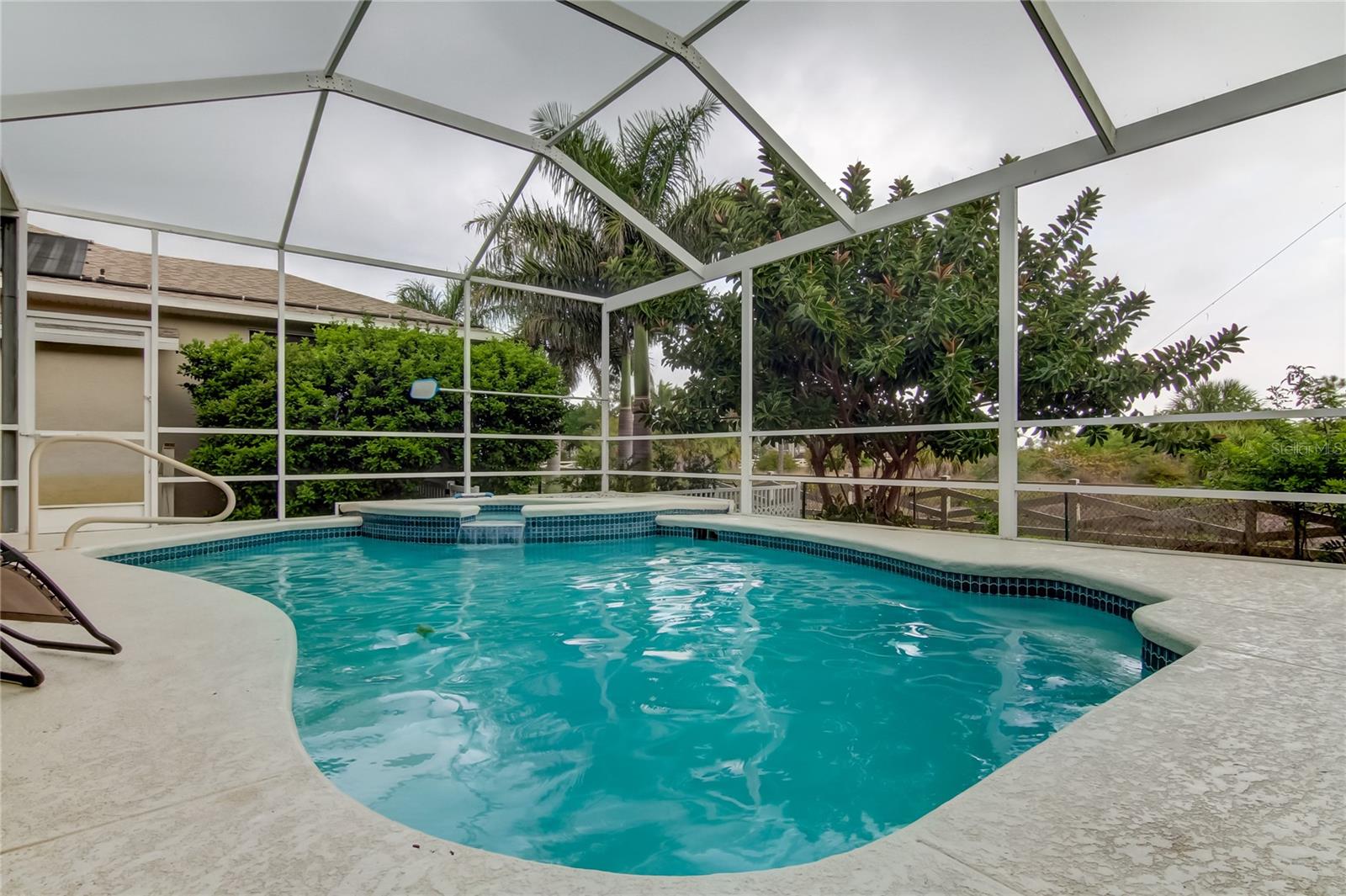 Image 55 of 64 For 1421 Beach Club Lane