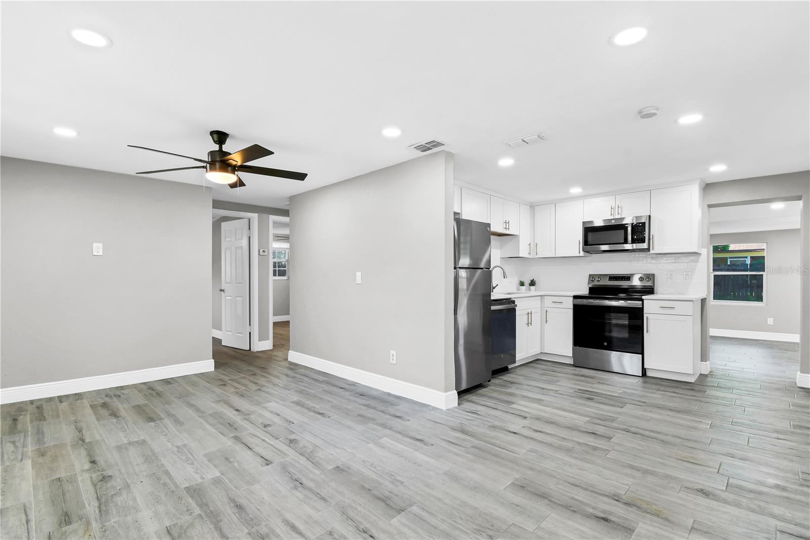 Image 5 of 23 For 7614 Alvina Street