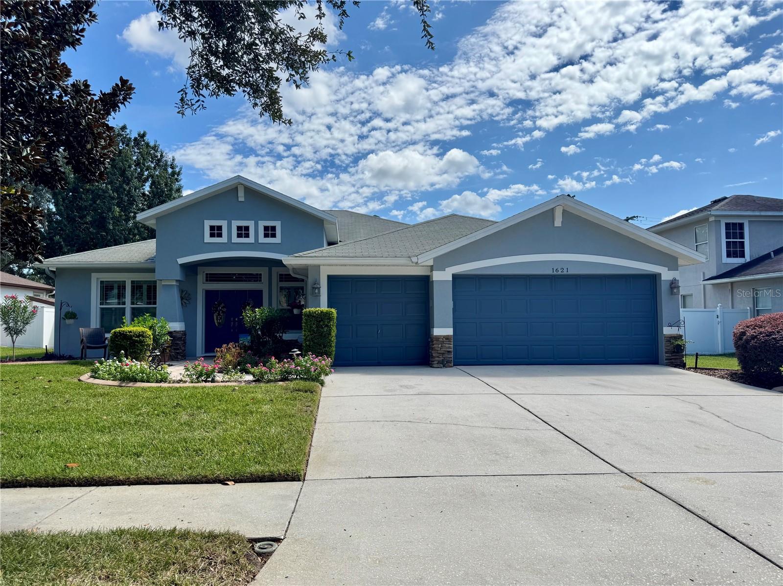 Details for 1621 Harvest Grove Court, VALRICO, FL 33596