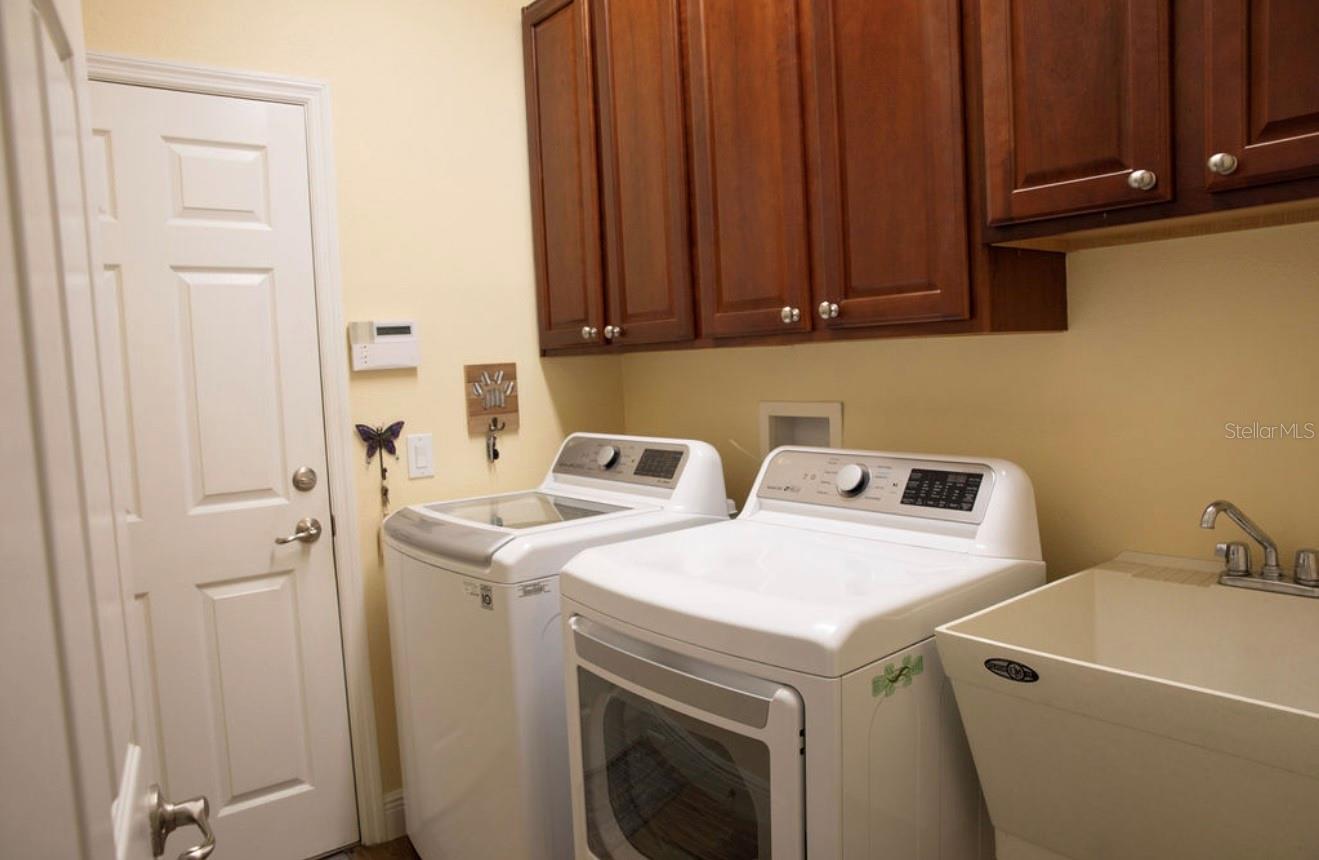 Image 21 of 29 For 1621 Harvest Grove Court