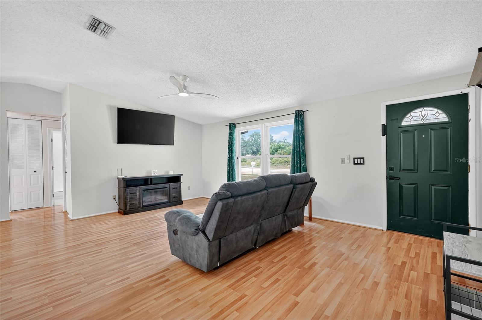 Image 8 of 52 For 8010 Chickasaw Lane