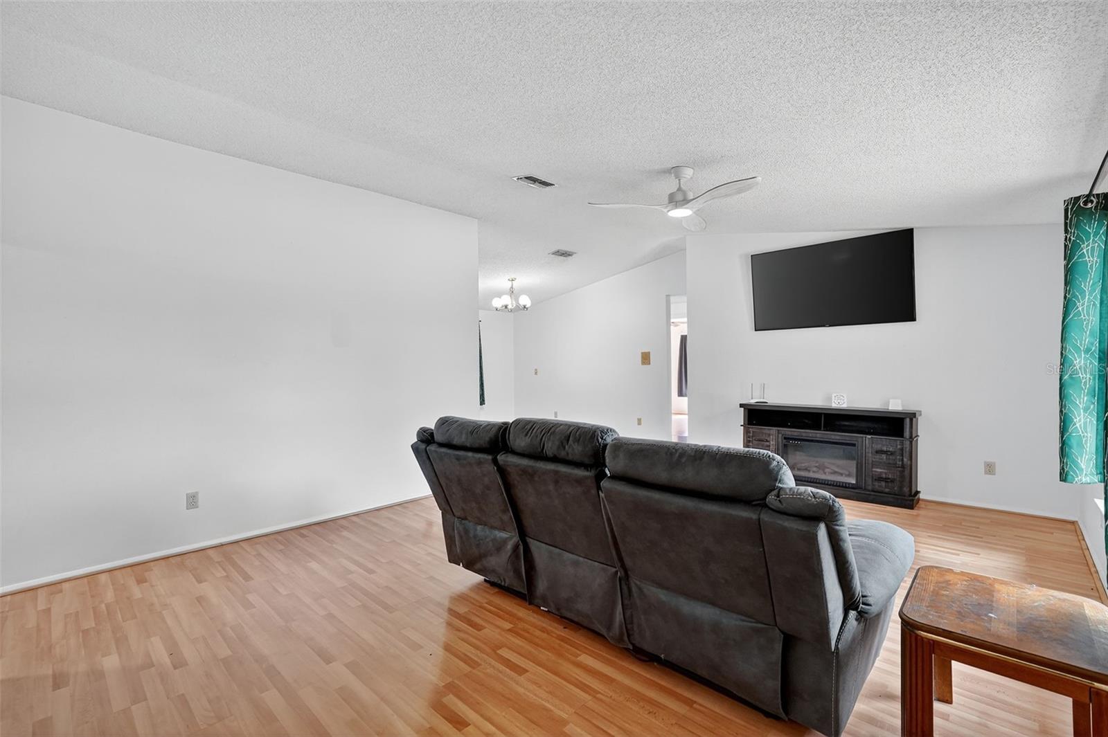 Image 9 of 52 For 8010 Chickasaw Lane