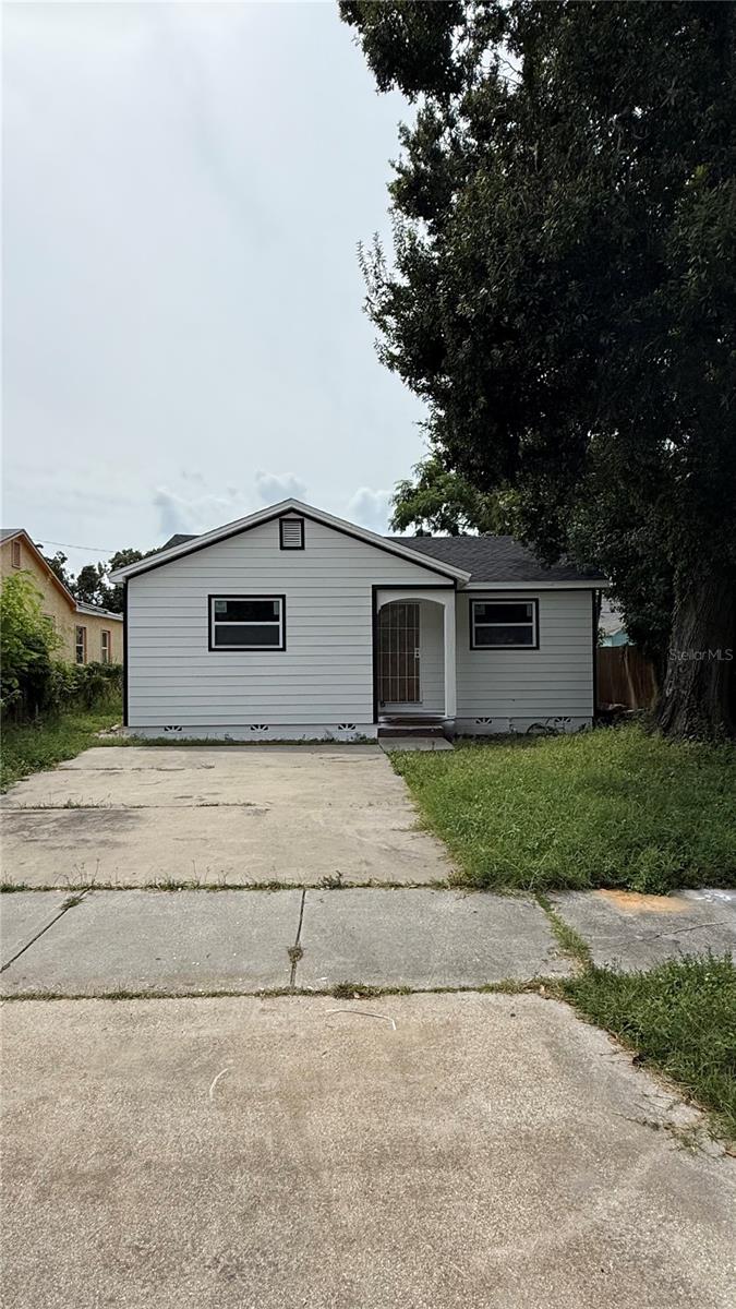 Image 2 of 2 For 724 40th Avenue S