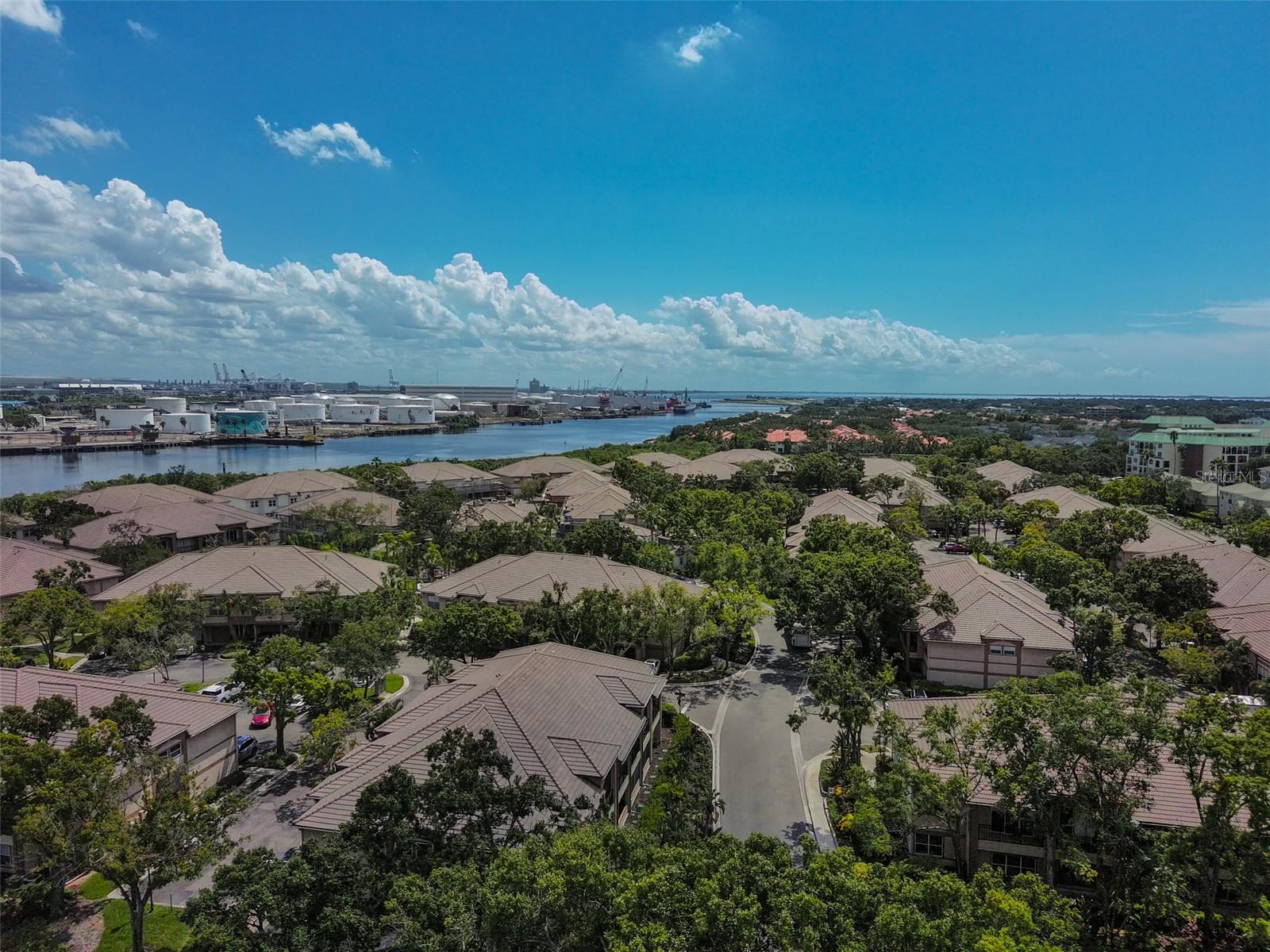 Image 52 of 53 For 606 Masthead Court