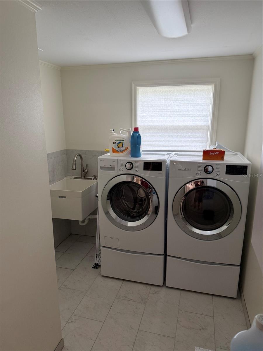 Image 16 of 26 For 5627 20th Street