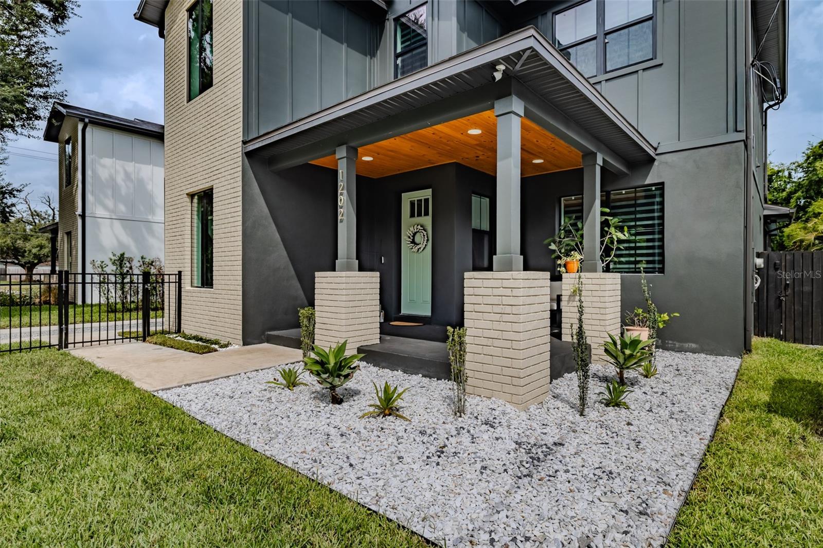 Image 42 of 60 For 1202 Jean Street