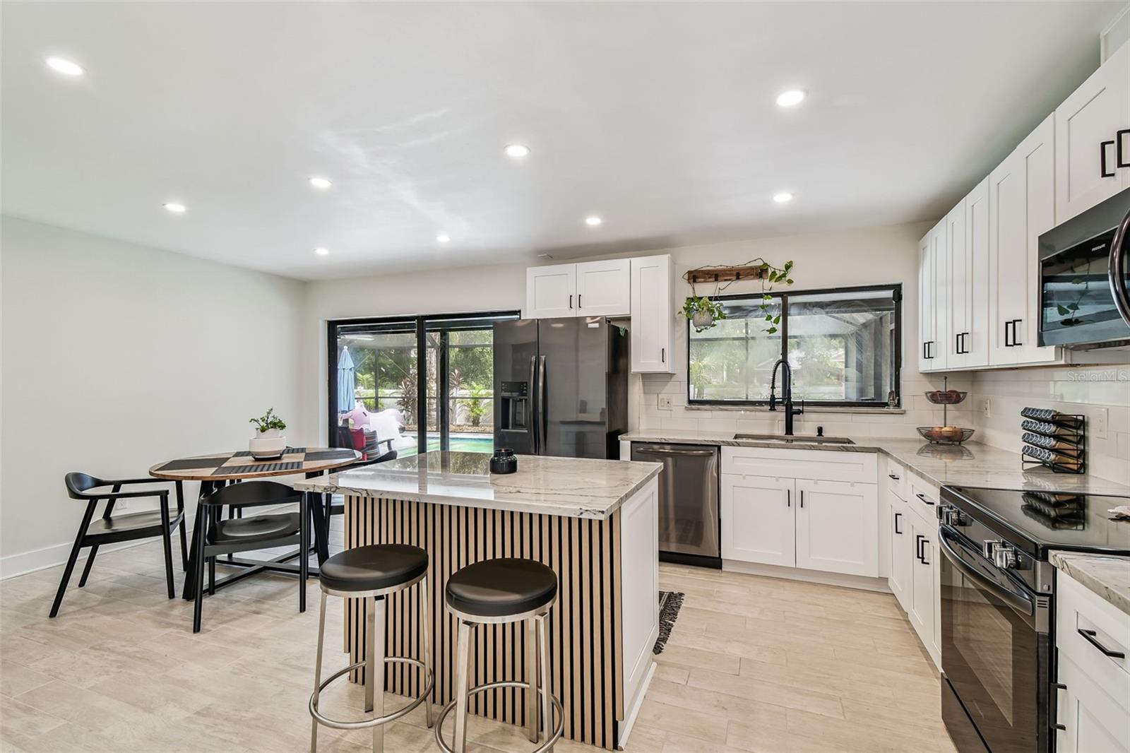 Image 11 of 84 For 15005 Sunglow Court