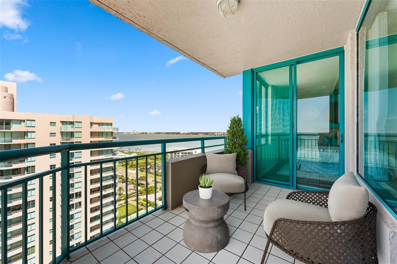 Image 20 of 50 For 1540 Gulf Boulevard 1805