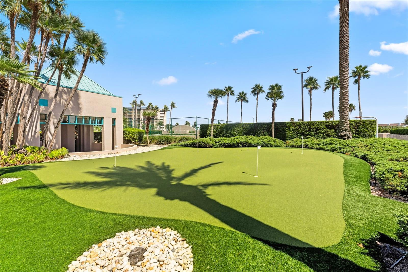 Image 24 of 50 For 1540 Gulf Boulevard 1805