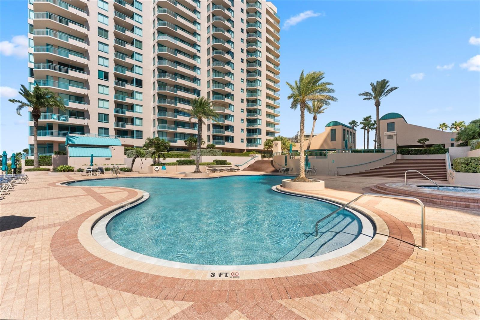Image 30 of 50 For 1540 Gulf Boulevard 1805