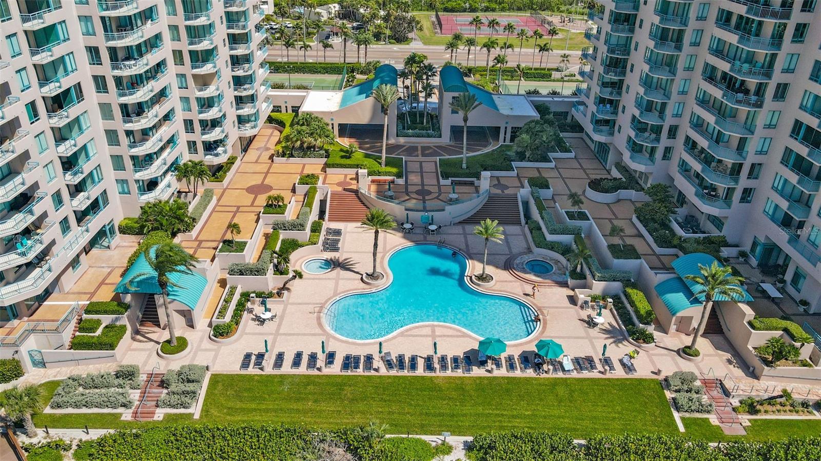 Image 51 of 68 For 1540 Gulf Boulevard 1805