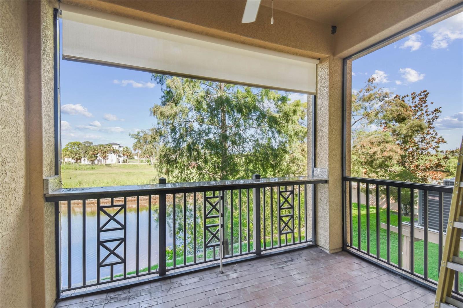 Image 12 of 44 For 6533 Channelside Drive