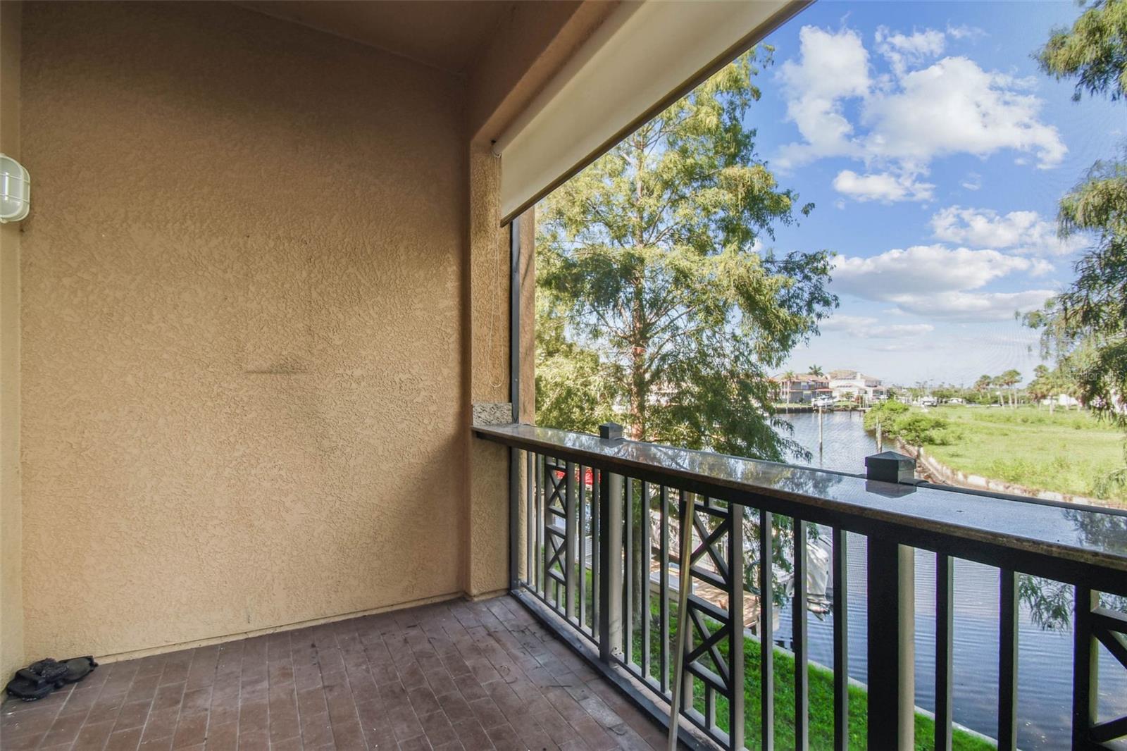 Image 13 of 44 For 6533 Channelside Drive