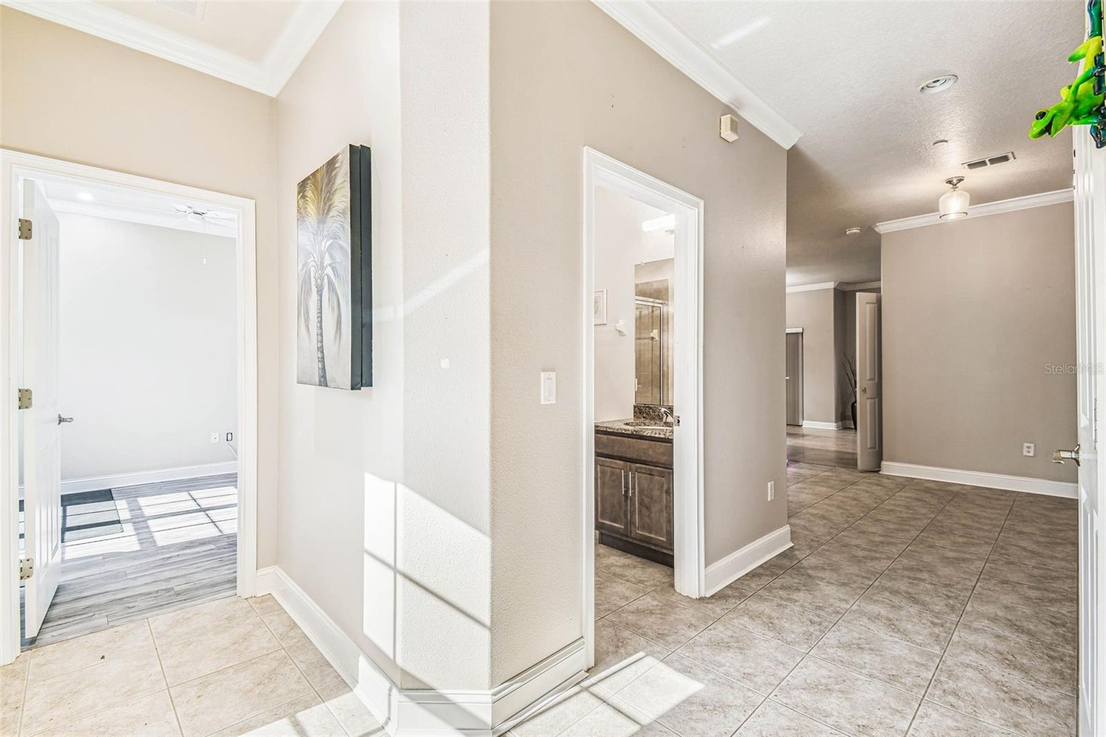 Image 17 of 44 For 6533 Channelside Drive