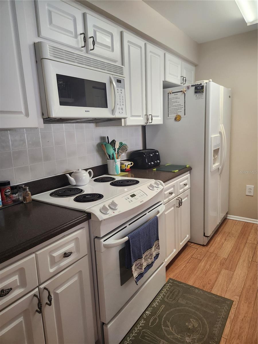 Image 4 of 24 For 2897 Thaxton Drive 63
