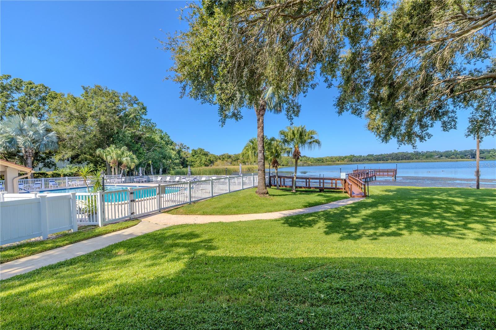 Image 36 of 51 For 2040 Lakeview Drive 101