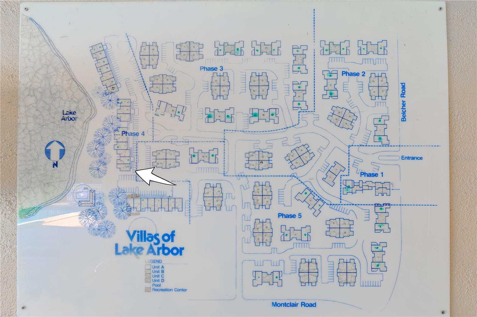 Image 45 of 51 For 2040 Lakeview Drive 101