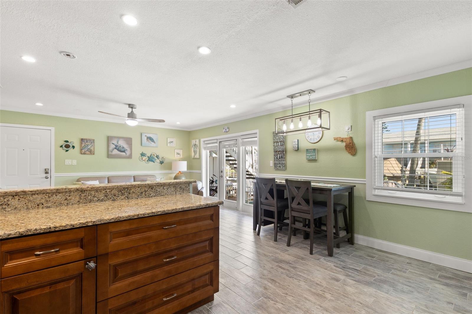 Image 12 of 45 For 5243 Beach Drive Se B