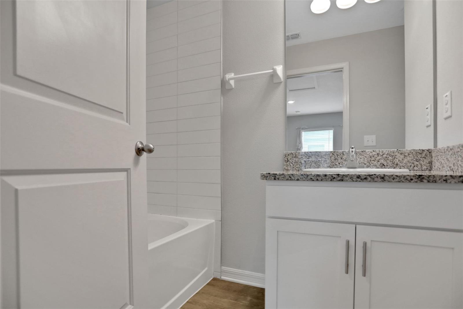 Image 17 of 30 For 3006 Thelma Street 1-2