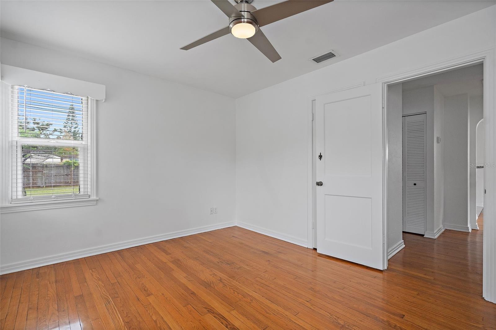 Image 13 of 34 For 4635 2nd Avenue N