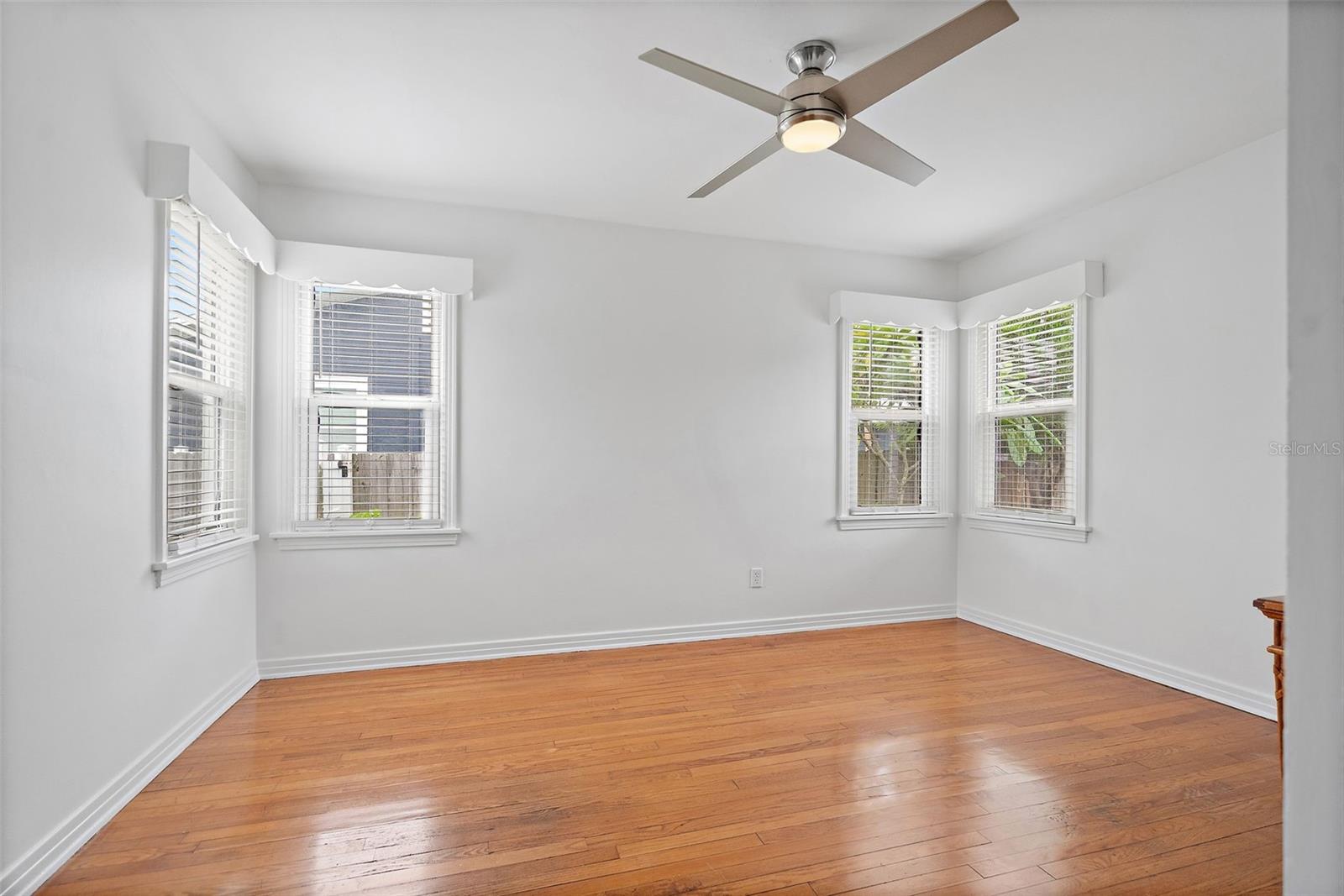 Image 14 of 34 For 4635 2nd Avenue N