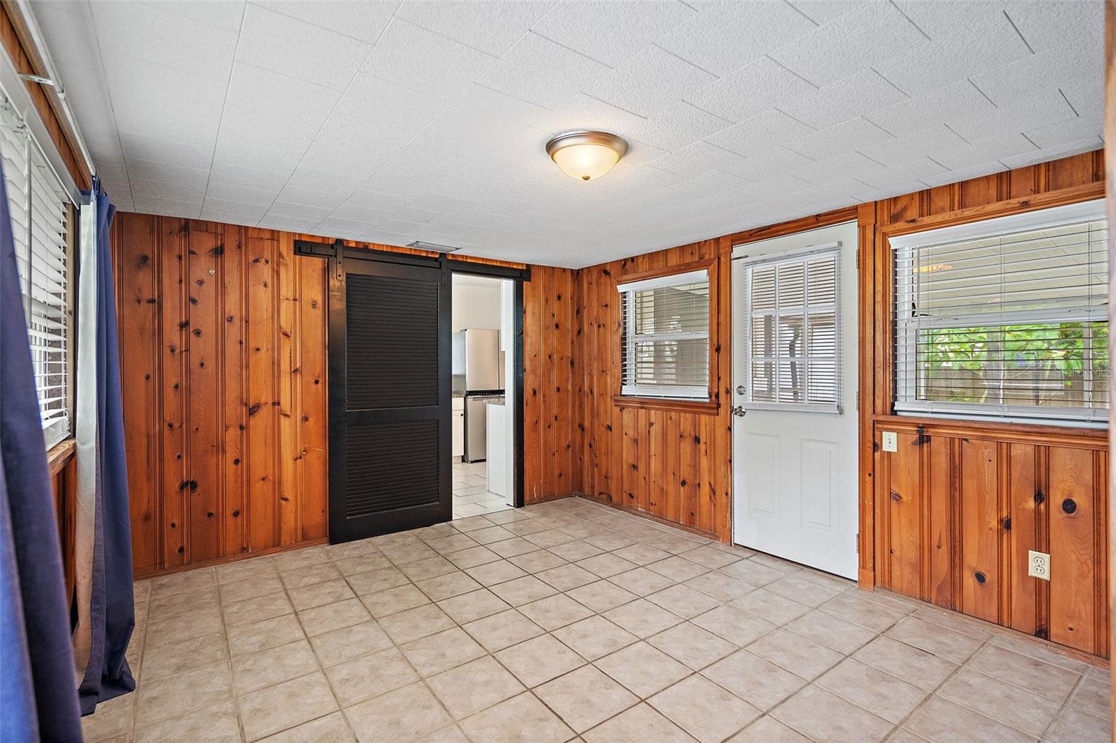 Image 16 of 34 For 4635 2nd Avenue N
