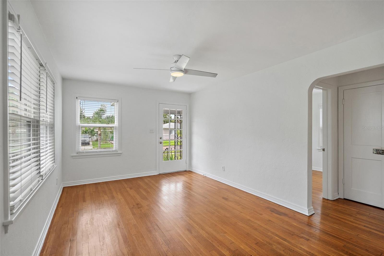 Image 8 of 34 For 4635 2nd Avenue N
