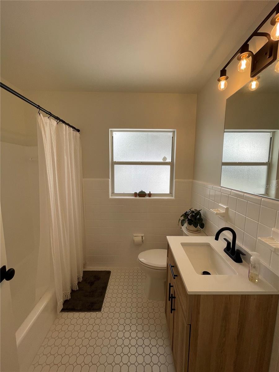 Image 13 of 16 For 3912 San Miguel Street