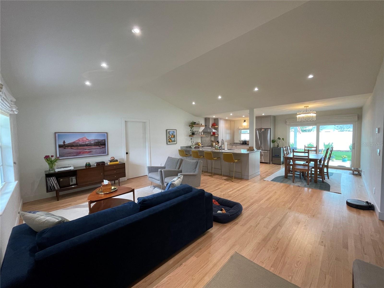 Image 3 of 16 For 3912 San Miguel Street