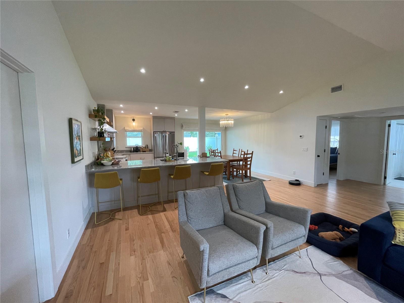 Image 7 of 16 For 3912 San Miguel Street