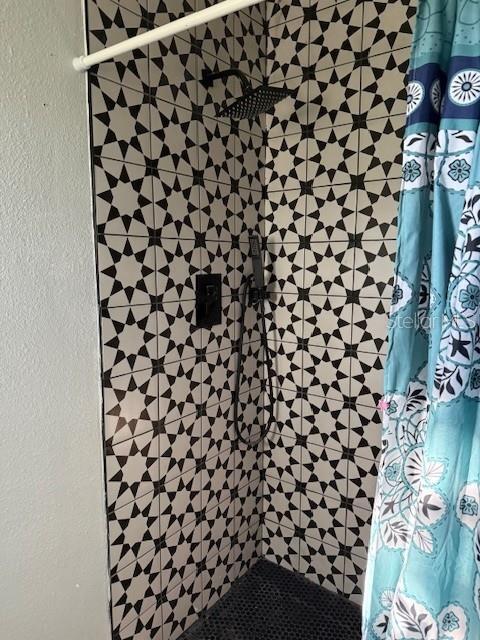 Image 12 of 14 For 6354 Cranbrook Court