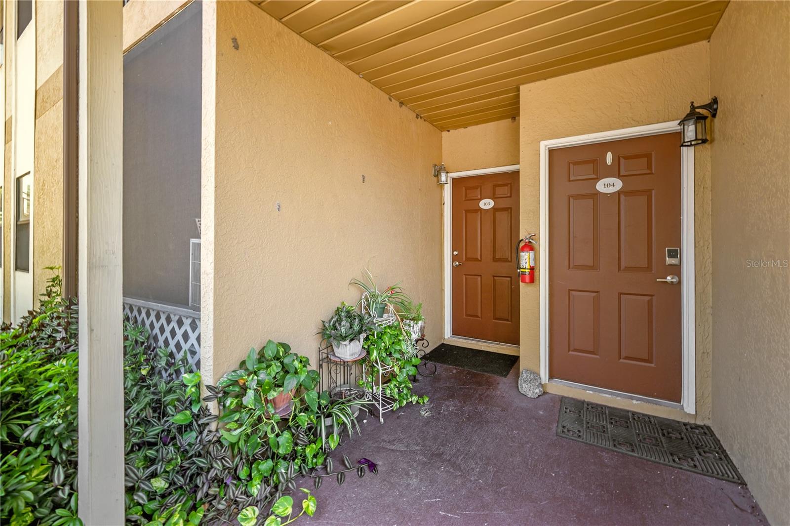 Image 2 of 31 For 12261 Sailwinds Drive 103