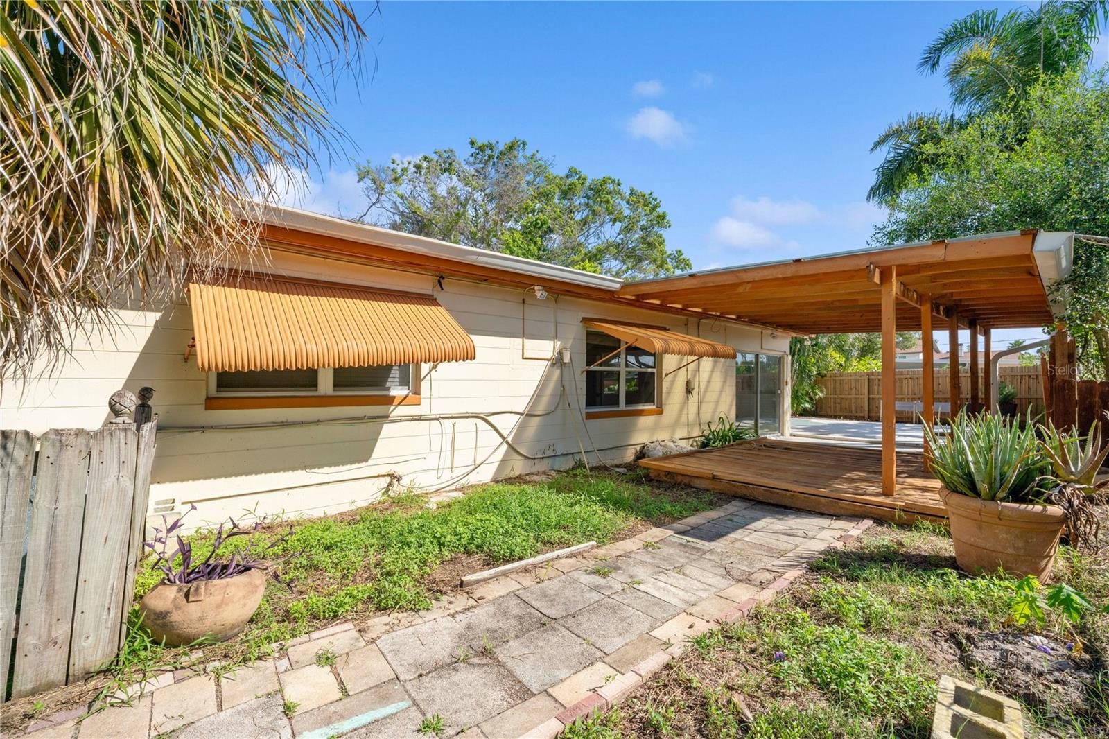 Image 12 of 81 For 6903 Shore Drive S