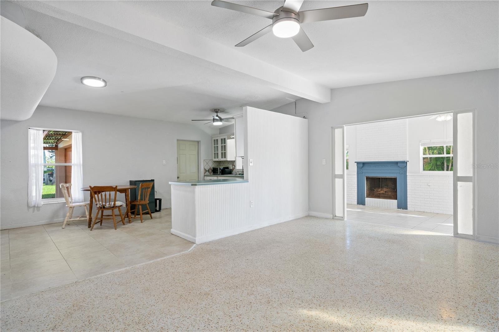 Image 19 of 81 For 6903 Shore Drive S