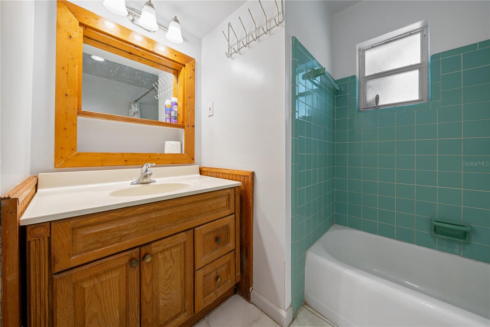 Image 24 of 81 For 6903 Shore Drive S