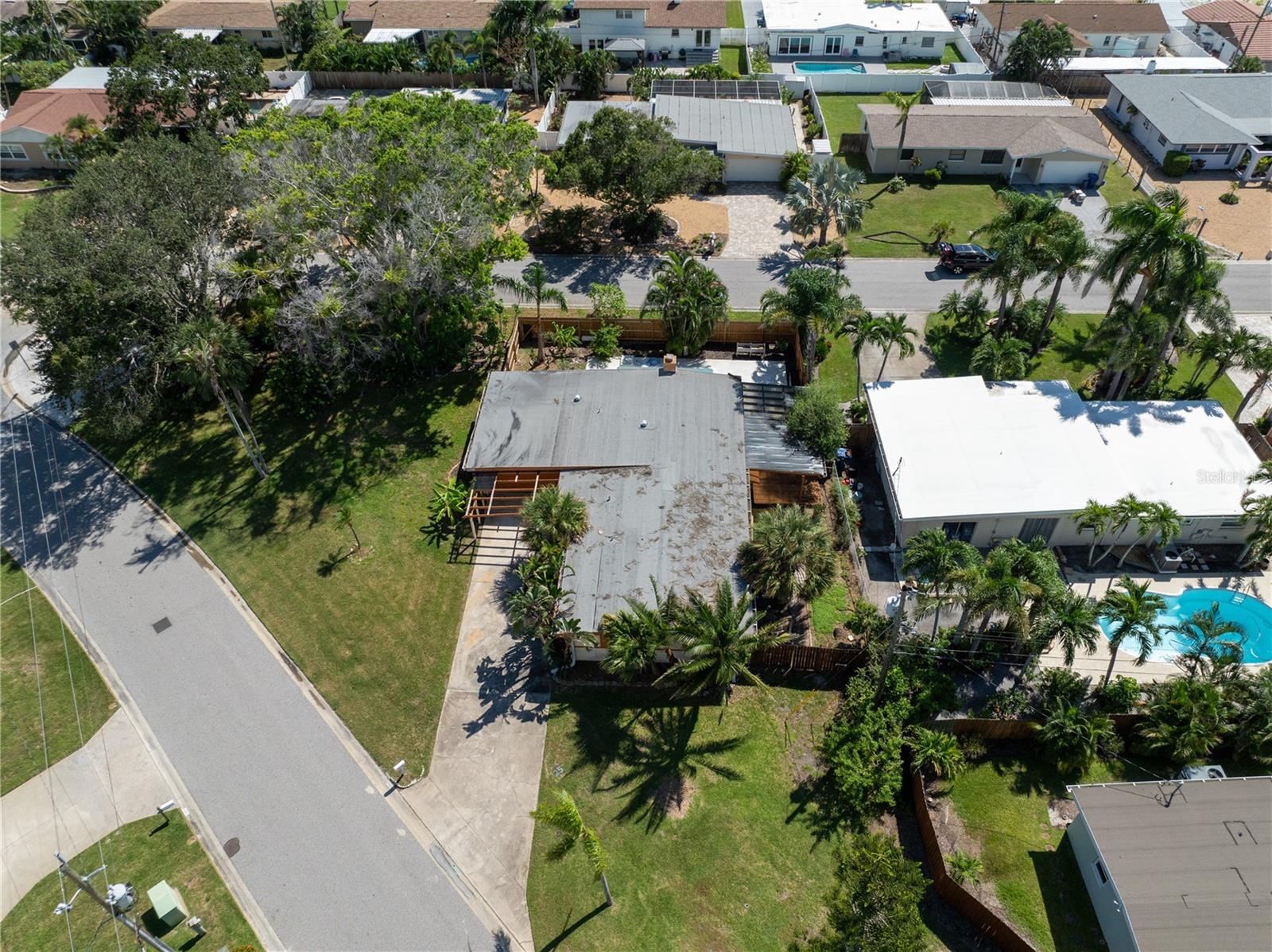 Image 44 of 81 For 6903 Shore Drive S