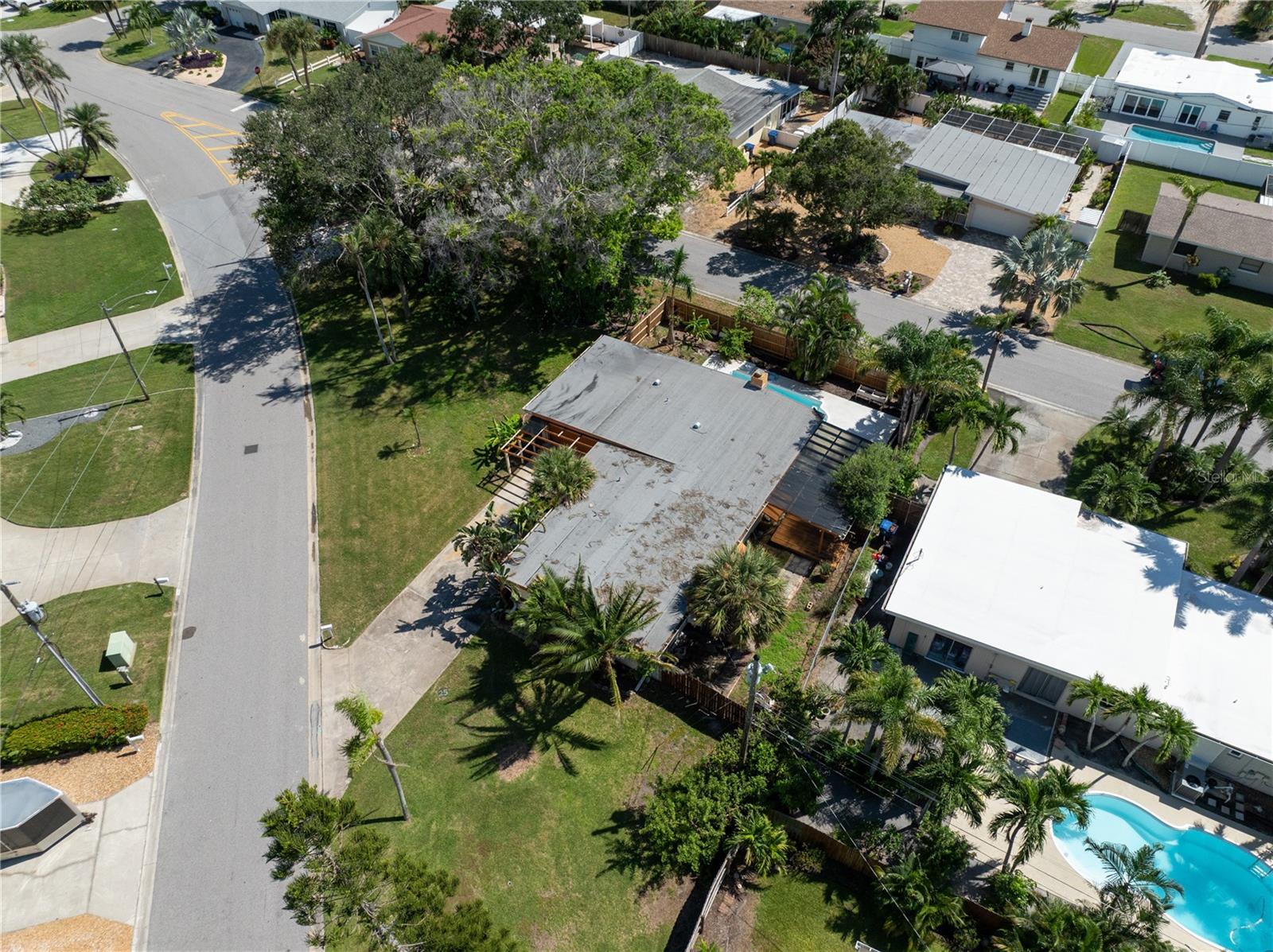 Image 45 of 81 For 6903 Shore Drive S