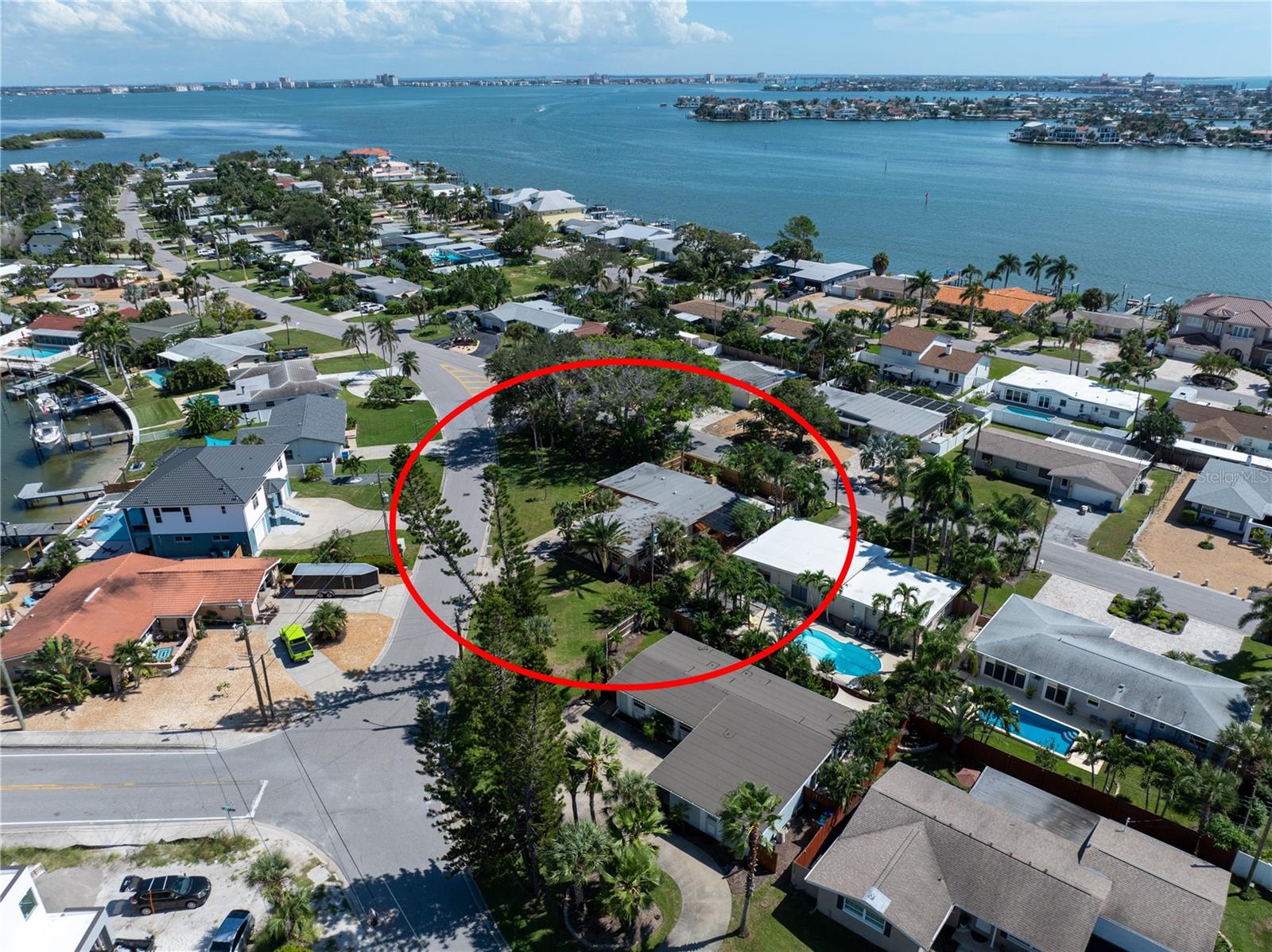 Image 49 of 81 For 6903 Shore Drive S