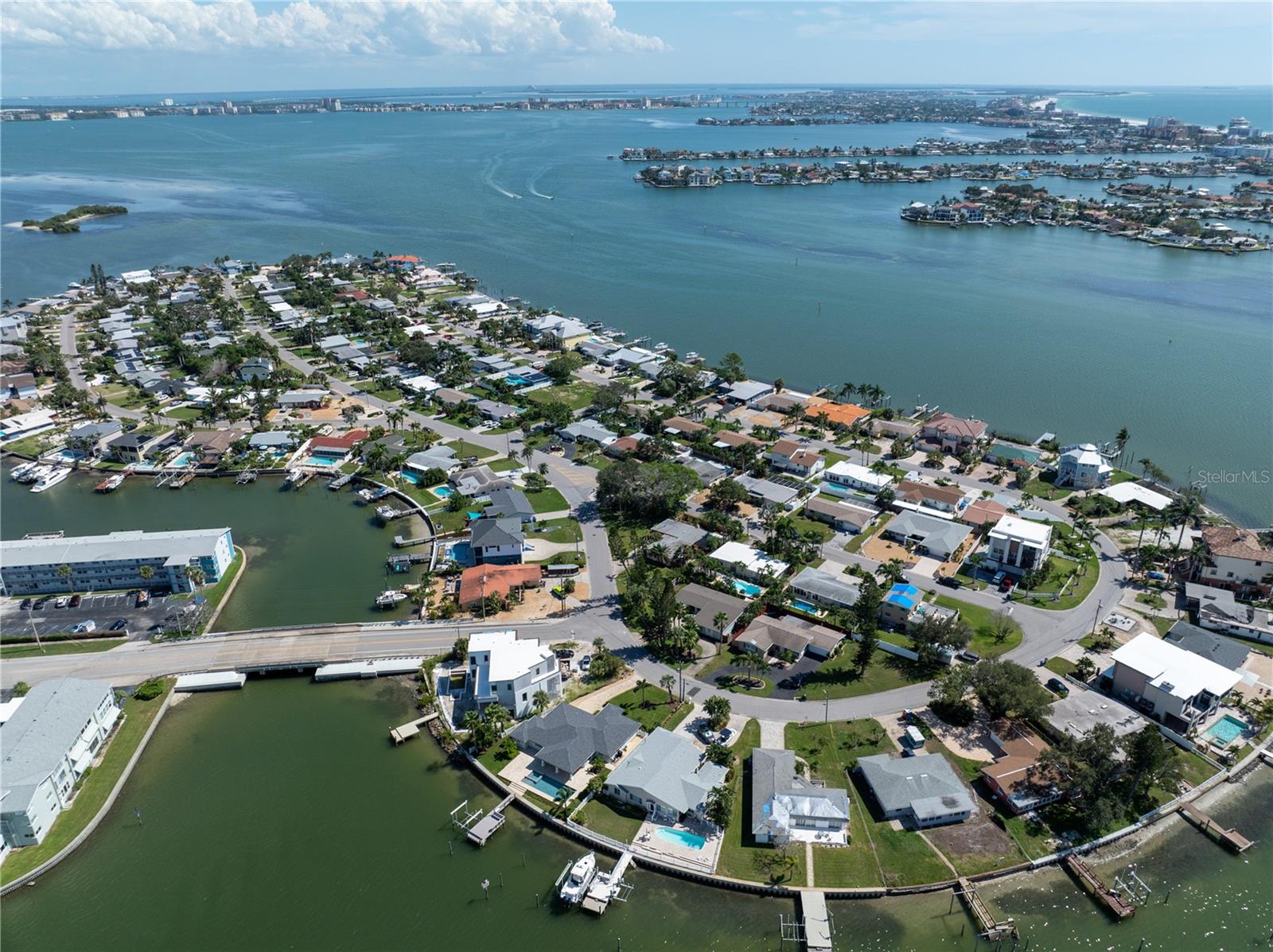 Image 57 of 81 For 6903 Shore Drive S