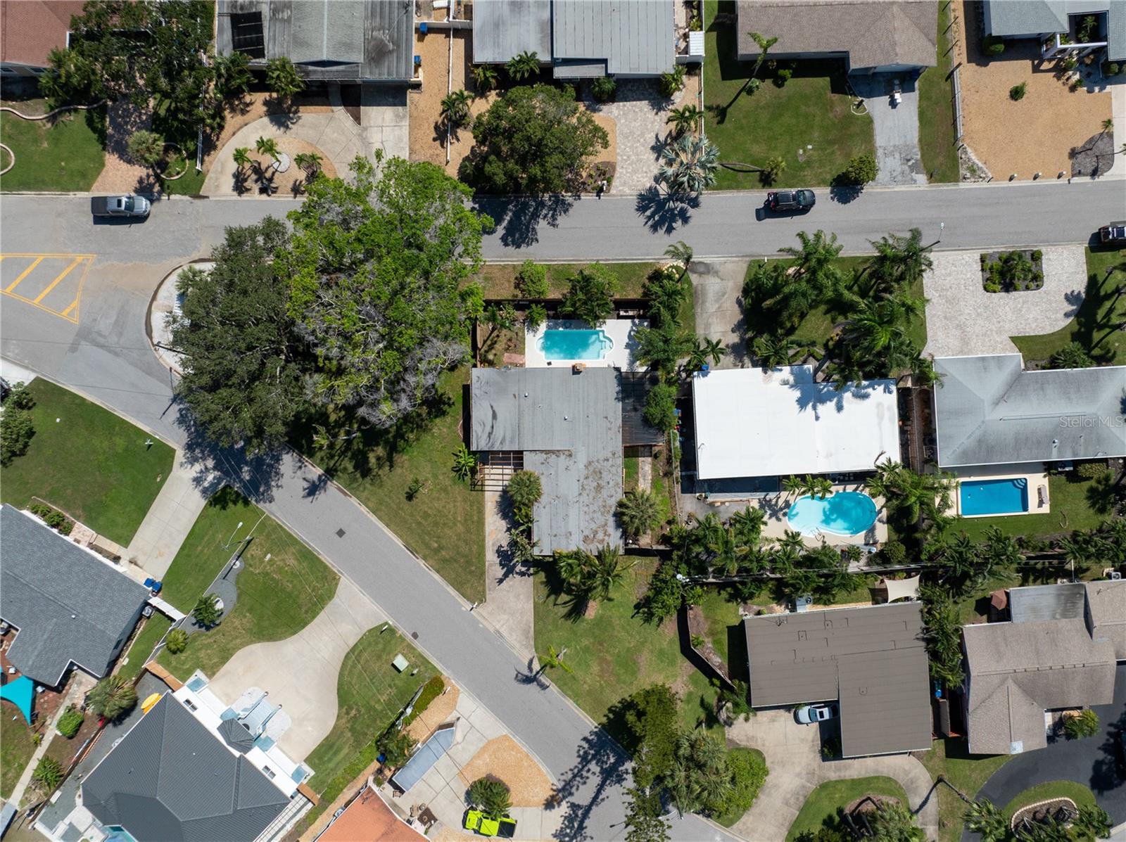 Image 63 of 81 For 6903 Shore Drive S