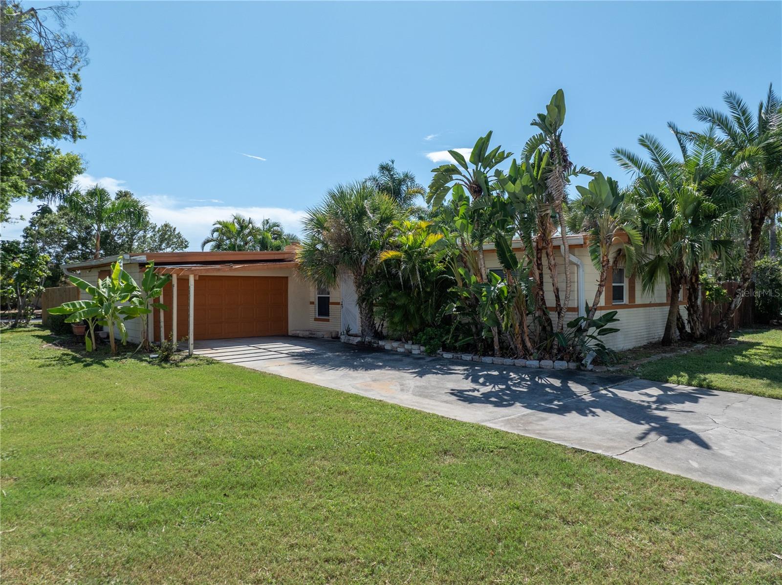 Image 69 of 81 For 6903 Shore Drive S