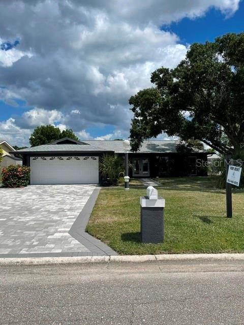 Image 23 of 60 For 1019 Spindle Palm Way