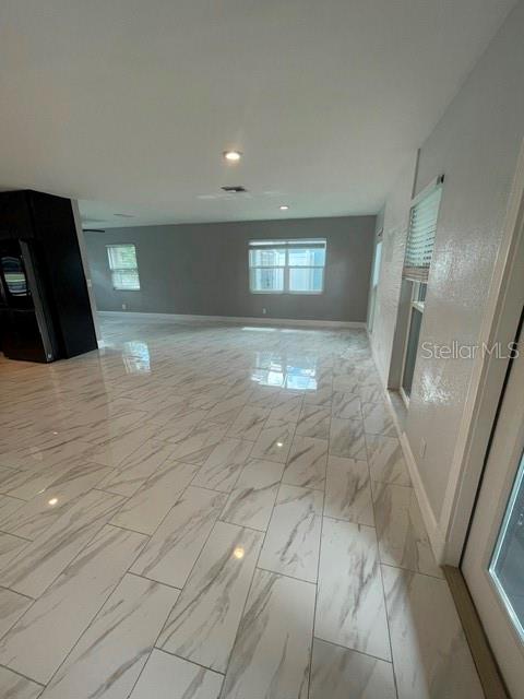 Image 3 of 60 For 1019 Spindle Palm Way