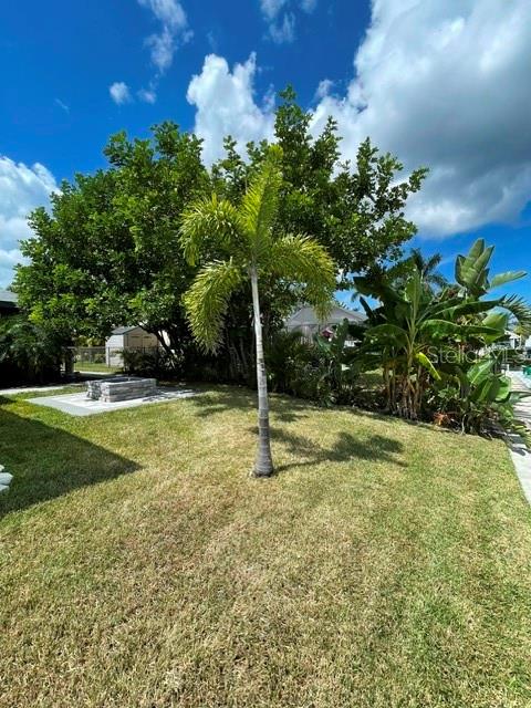 Image 46 of 60 For 1019 Spindle Palm Way