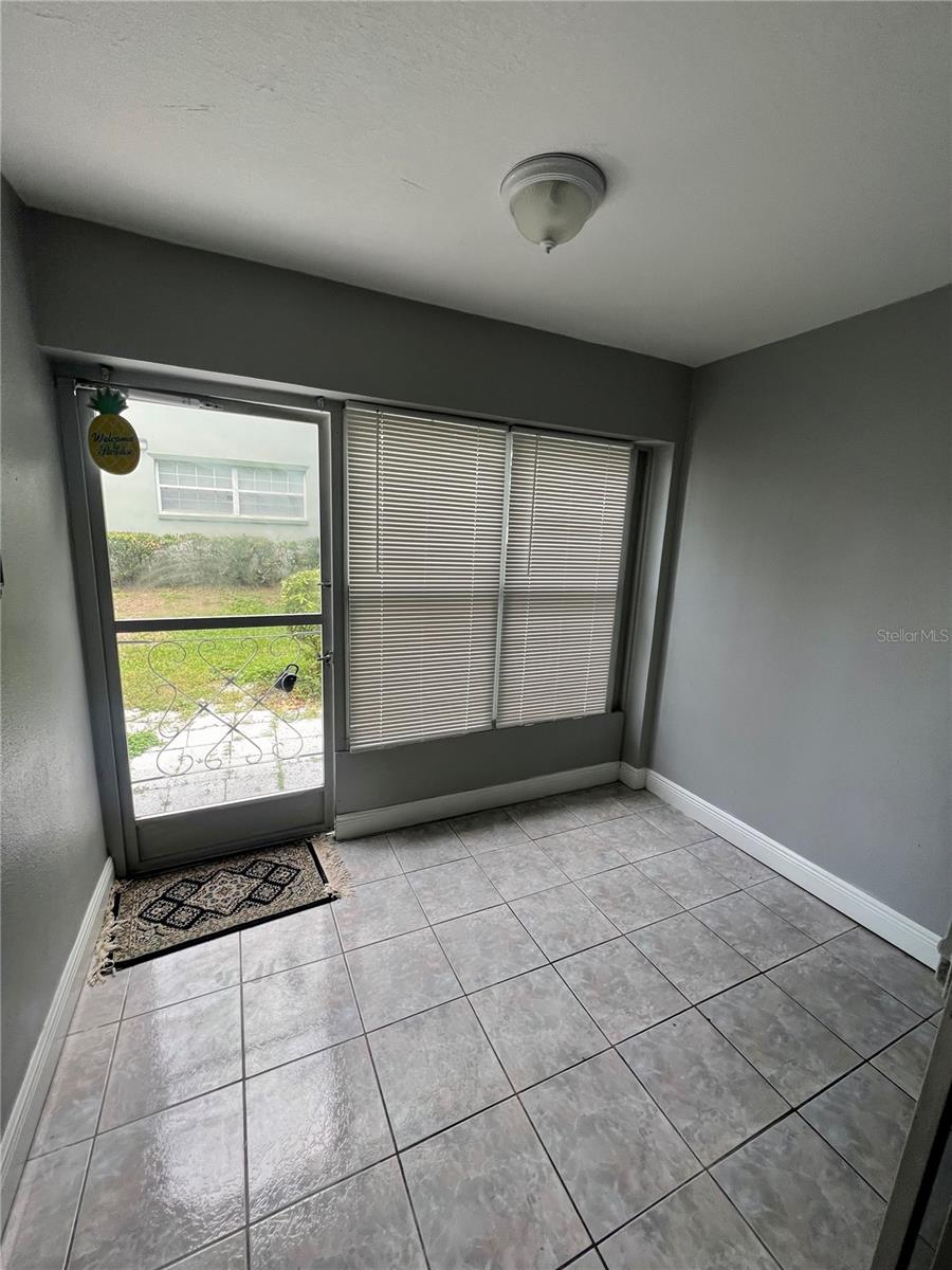 Image 13 of 22 For 1433 Belcher Road C4
