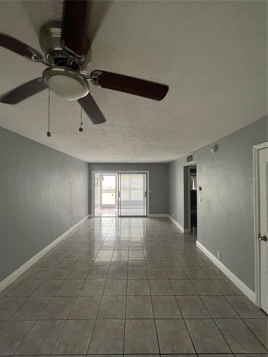 Image 16 of 22 For 1433 Belcher Road C4